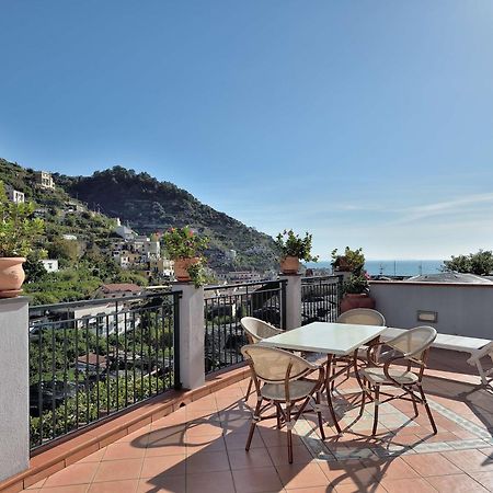 Villa Anna Минори Екстериор снимка