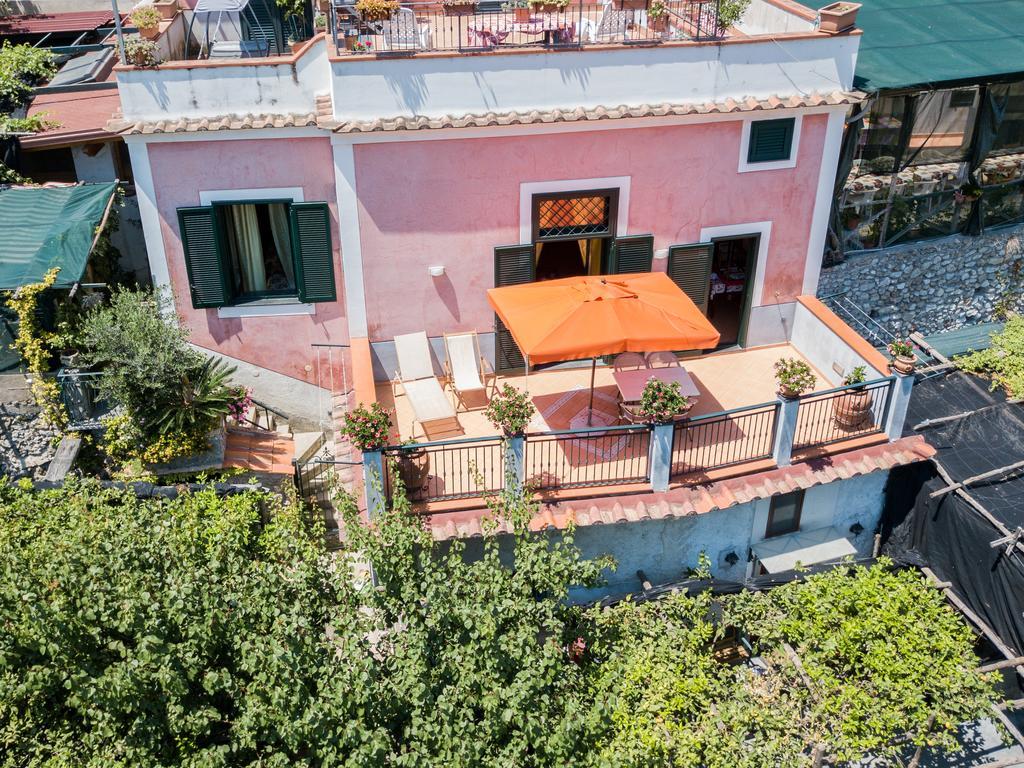 Villa Anna Минори Екстериор снимка